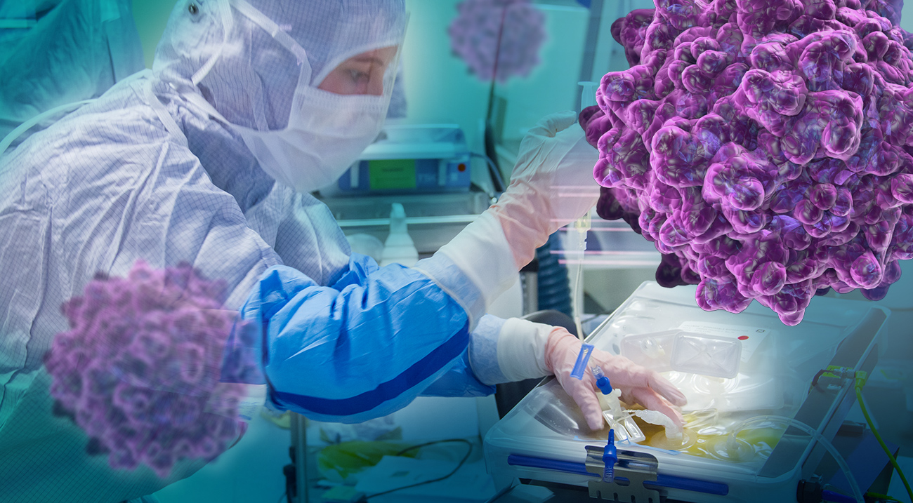 Fraunhofer IZI employee working in clean room