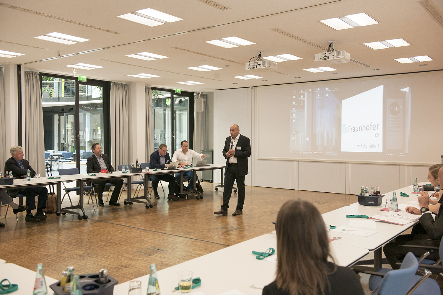 Professor Andreas Oberbach, Fraunhofer IZI, welcomes the participants from Germany, Poland, Italy and Turkey