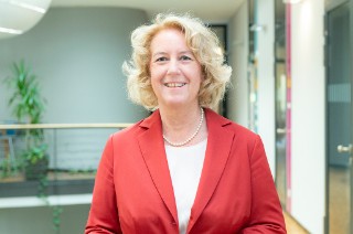 Porträt Prof. Dr. Dr. Ulrike Köhl